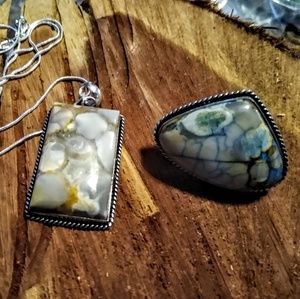 NECKLACE AND RING SET